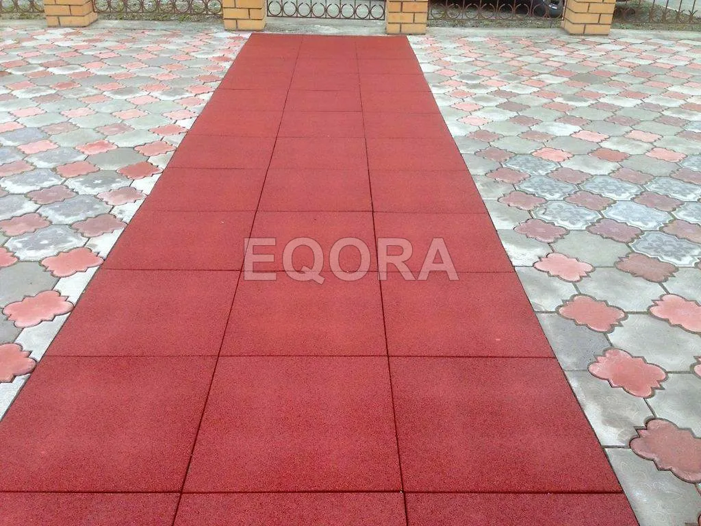 Резиновое покрытие для двора частного дома из резиновой крошки в Касли